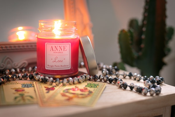 bougie ésotérique love anne voyance porte bonheur